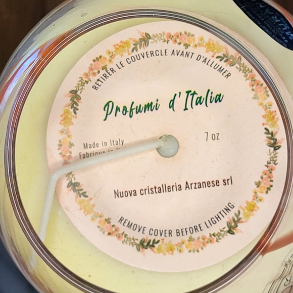 World Traveller Collection Scented Candle - Picture 7 of 13